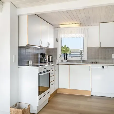 Prázdninový dům Dragan - 250m From The Sea By Interhome *