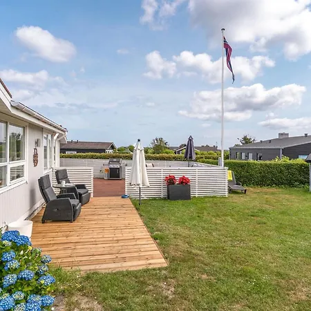 Dragan - 250m From The Sea By Interhome Feriehus *